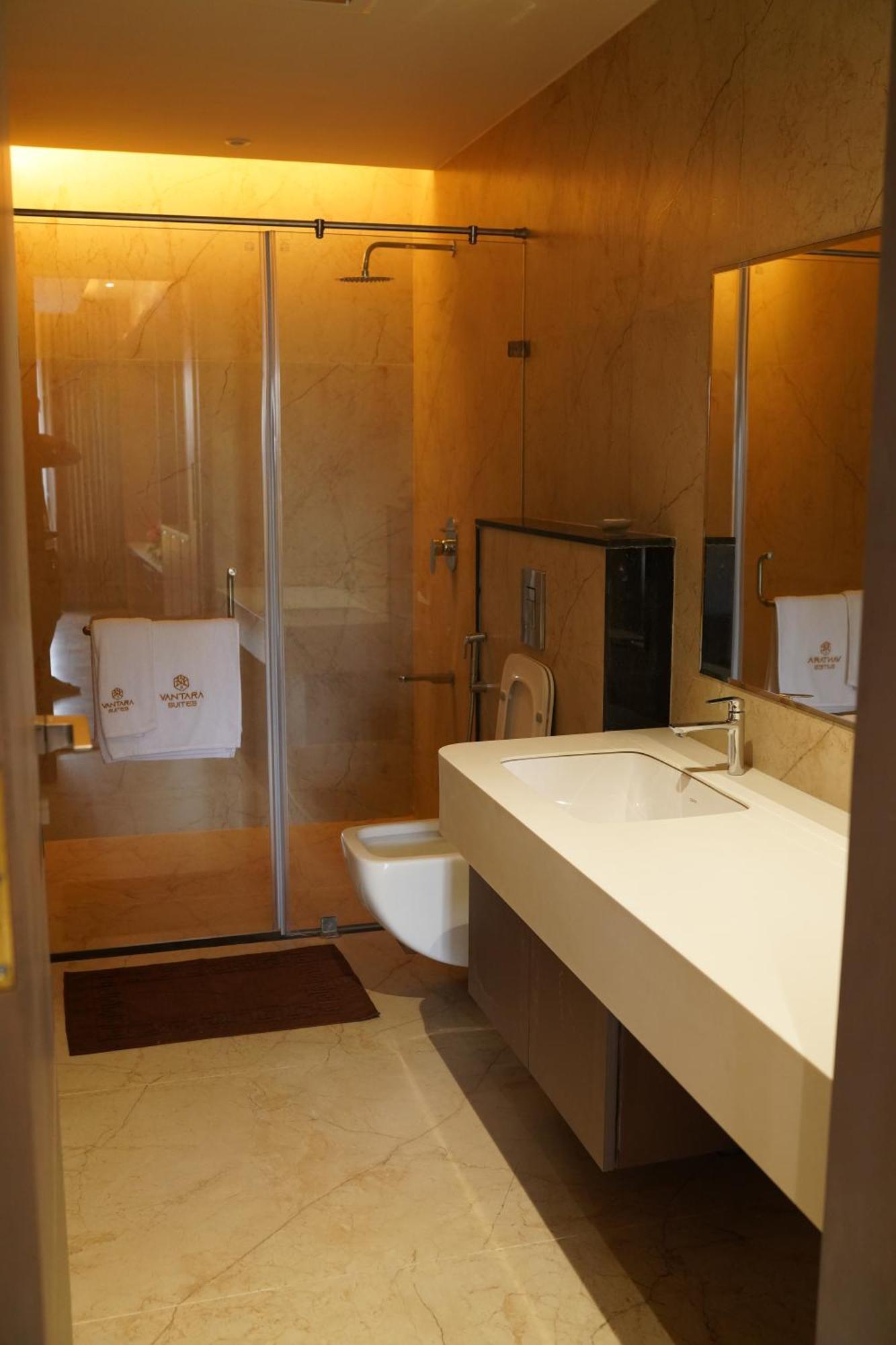 Vantara Suites Vellore Exterior photo
