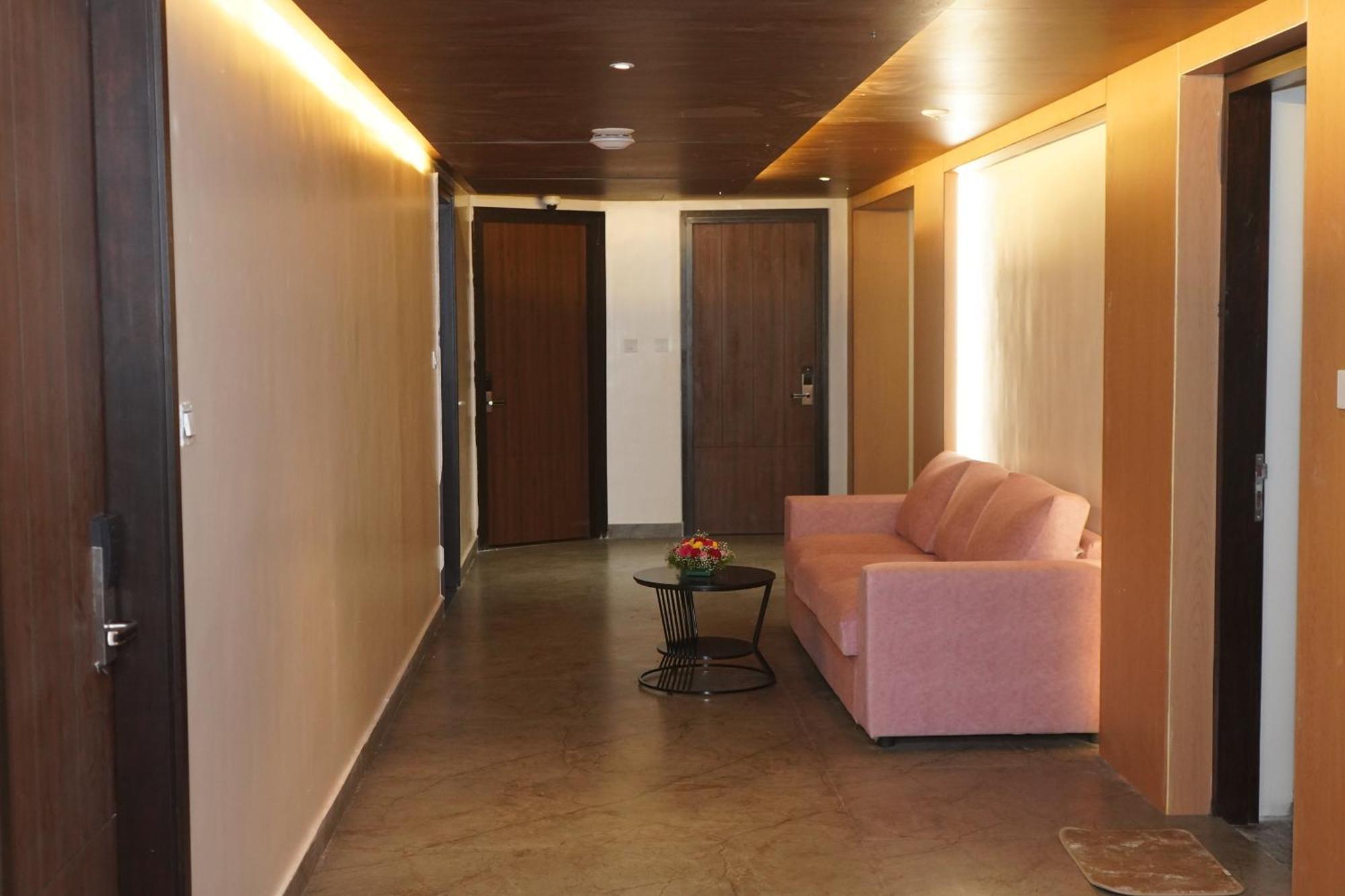 Vantara Suites Vellore Exterior photo